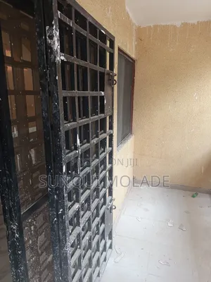 3bdrm Apartment in Ajuwon, Yakoyo/Alagbole for rent