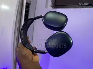 Black Color Apple Airpod Max 2 ( Good Battery Quality)