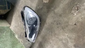 Mercedes Benz C300 Headlight 2013
