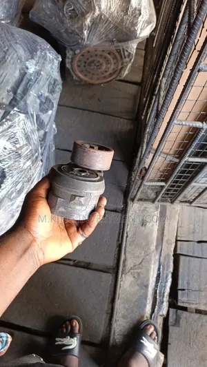 Belt Adjuster 08 Accord 4 Plugs
