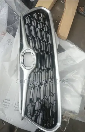 Front Grill Toyota Highlander 2020 / 2022 Available
