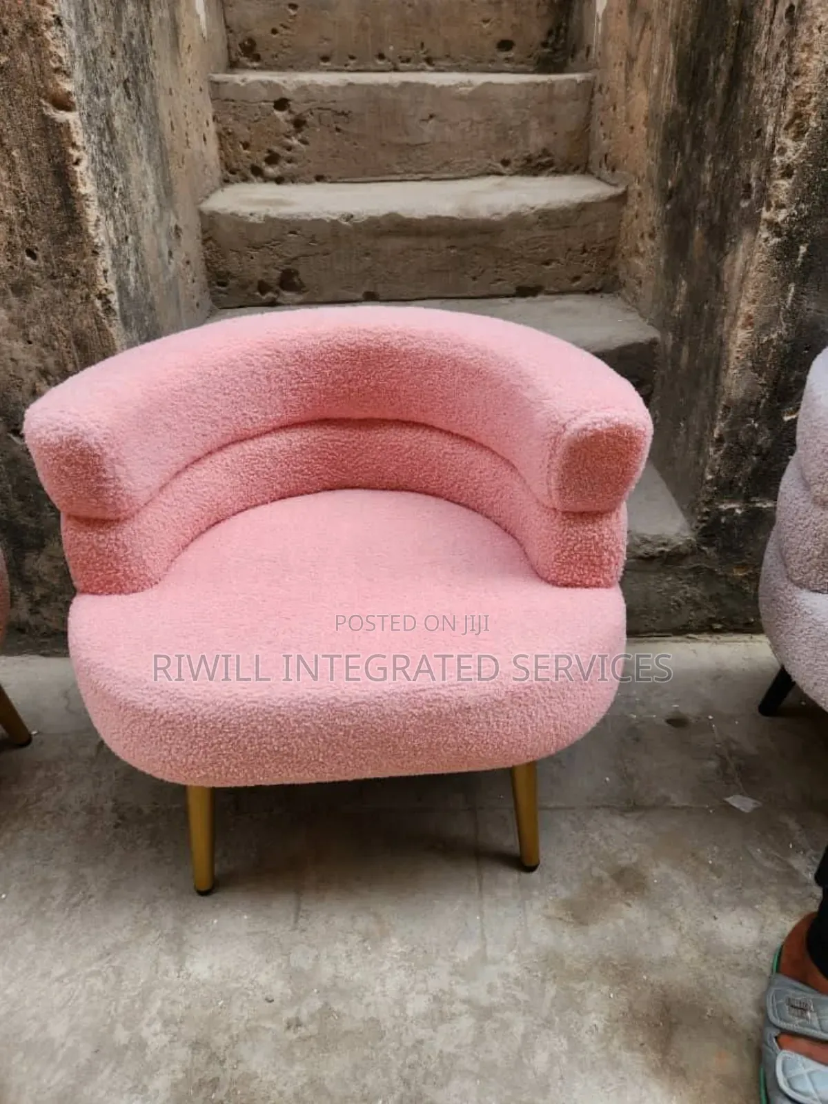 Single Arm Chair for Manager