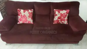 5-Seater Comfortable Sofa With Throw Pillows