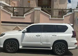 Lexus GX 460 2011 White