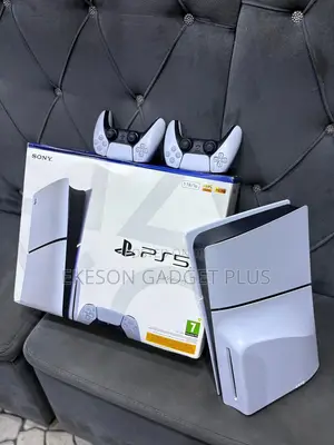 Used Ps5 Slim With 2 Pads and 12games