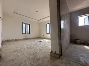 4bdrm Townhouse / Terrace in Mabushi for rent
