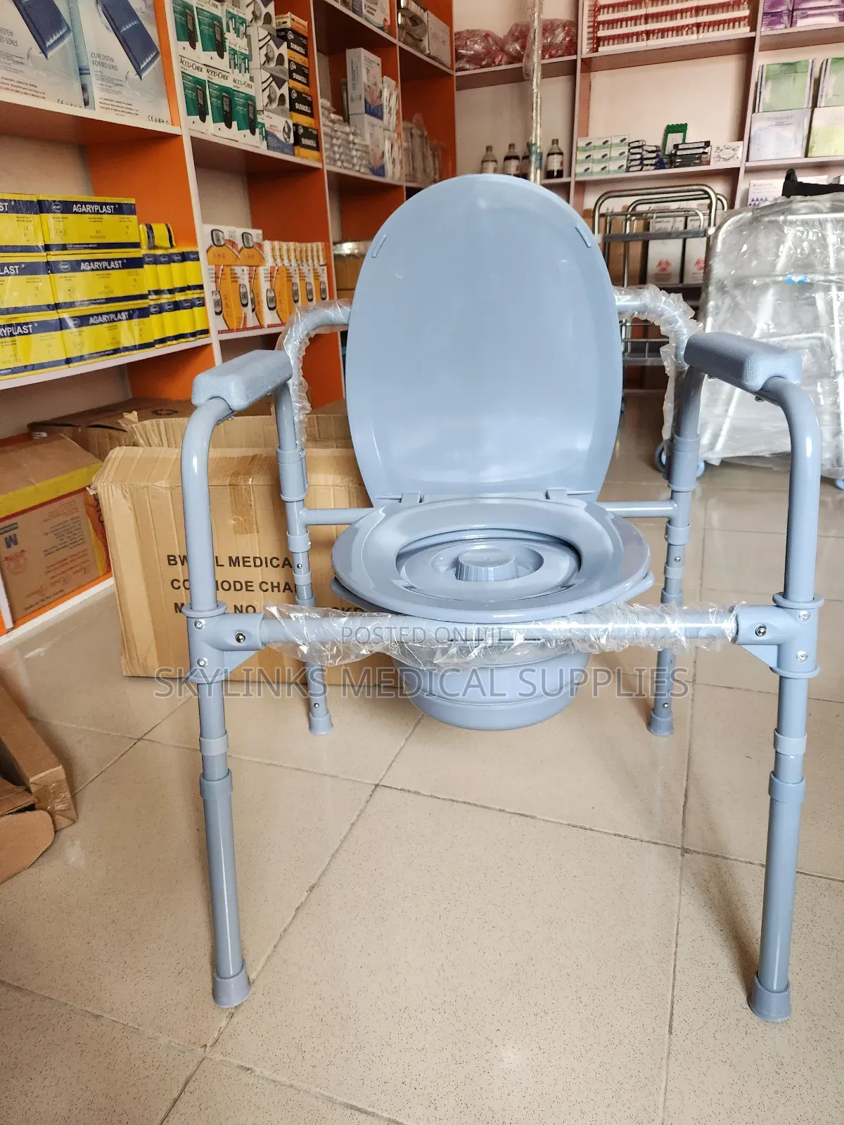 Commode Chair