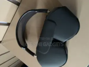 Very Clean Apple Airpod Max 2nd Generation ( Clean and Good Battery )