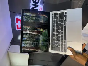 Laptop Apple MacBook Pro 2020 M1 8GB Intel Core M2 SSD 256GB