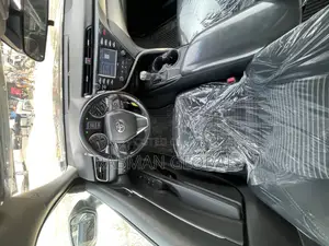 Toyota Camry SE 2021 Black