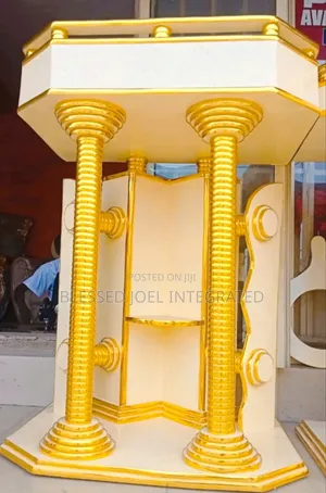 2 Pillars Church Pulpit