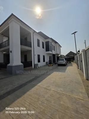 5bdrm Mansion in Light House, Lugbe District for sale