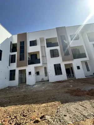 4bdrm Duplex in Garki 2 for sale
