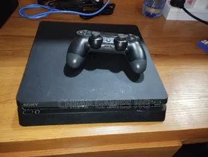 Ps4 Slim Console With One Pad