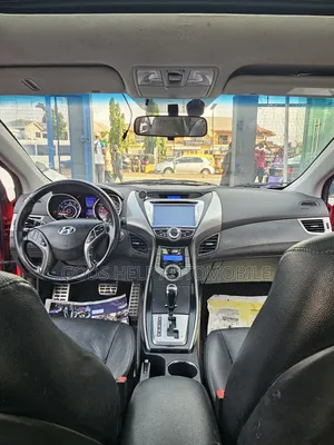Hyundai Elantra 2015 Red