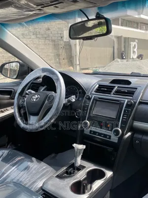 Toyota Camry 2014 Red