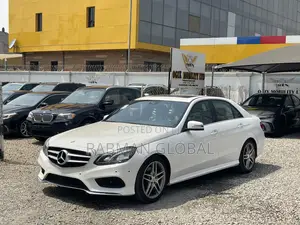 Mercedes-Benz E350 Base 4Matic Sedan AWD (3.5L 6cyl 7A) 2015 White