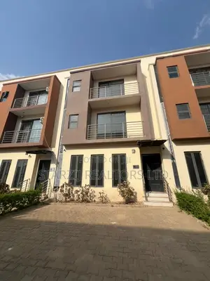 4bdrm Duplex in Apo District for sale