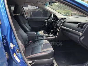 Toyota Camry SE 4dr Sedan (2.5L 4cyl 6A) 2017 Blue