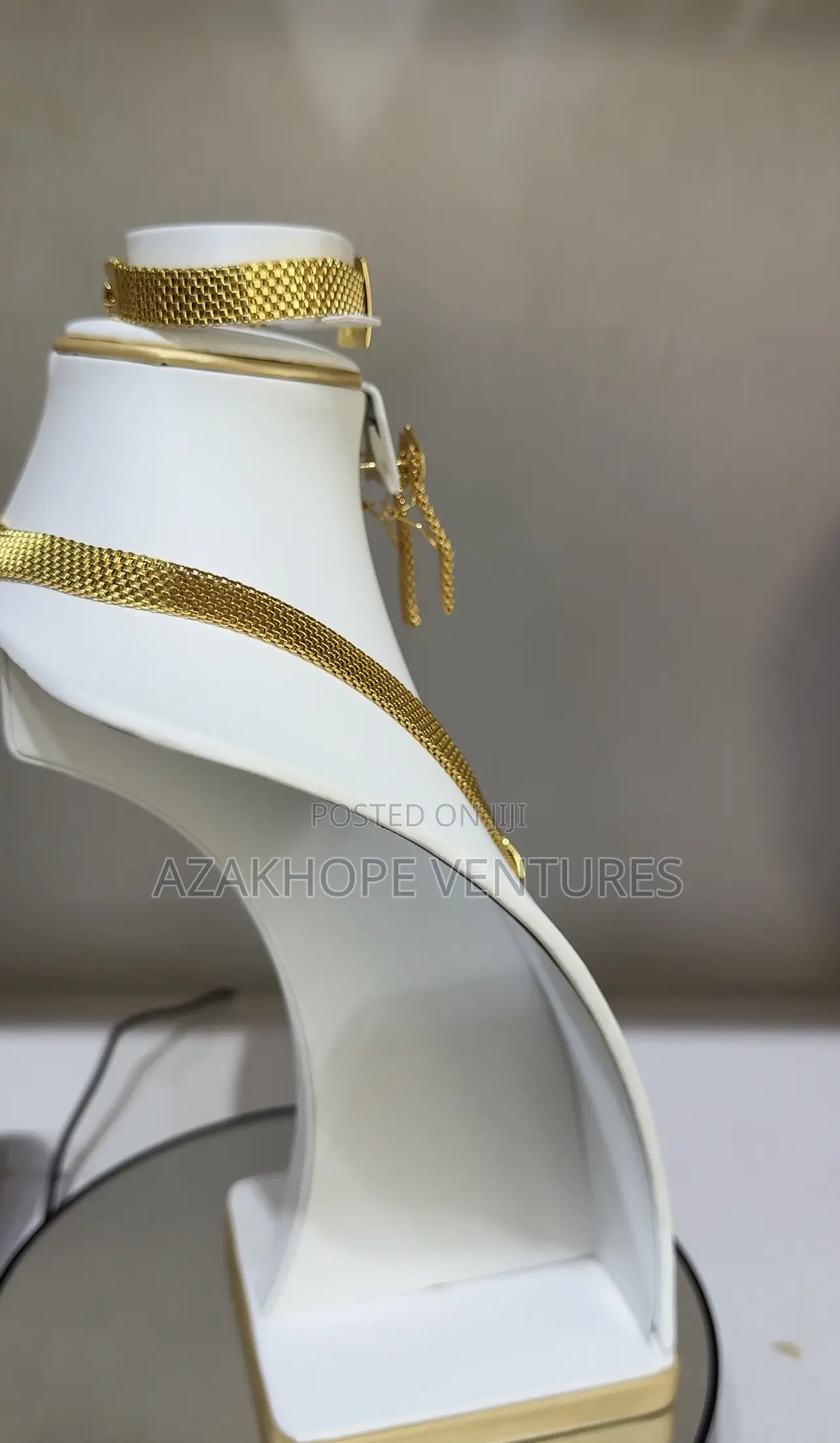 Classic Gold Jewelry Set