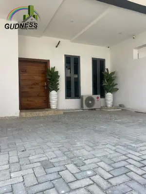 Furnished 4bdrm Duplex in Ikota for sale