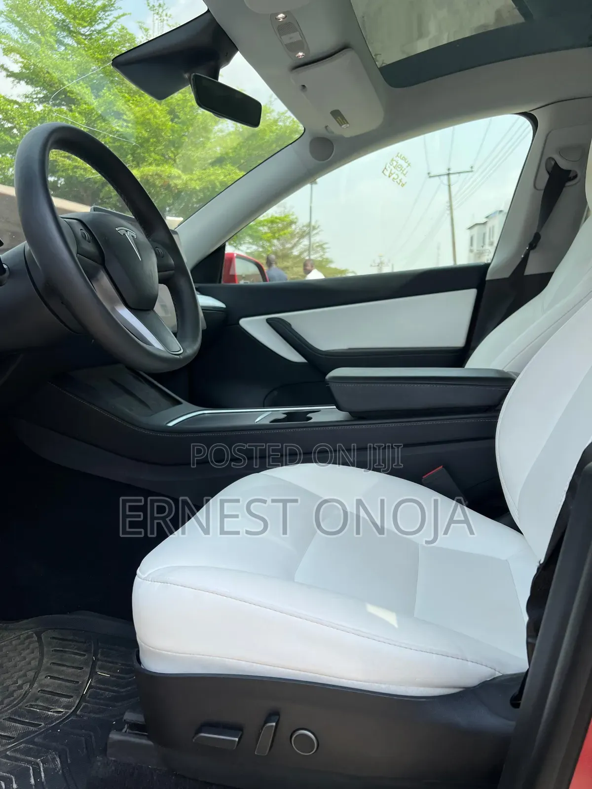 Tesla Model Y 2021 Red
