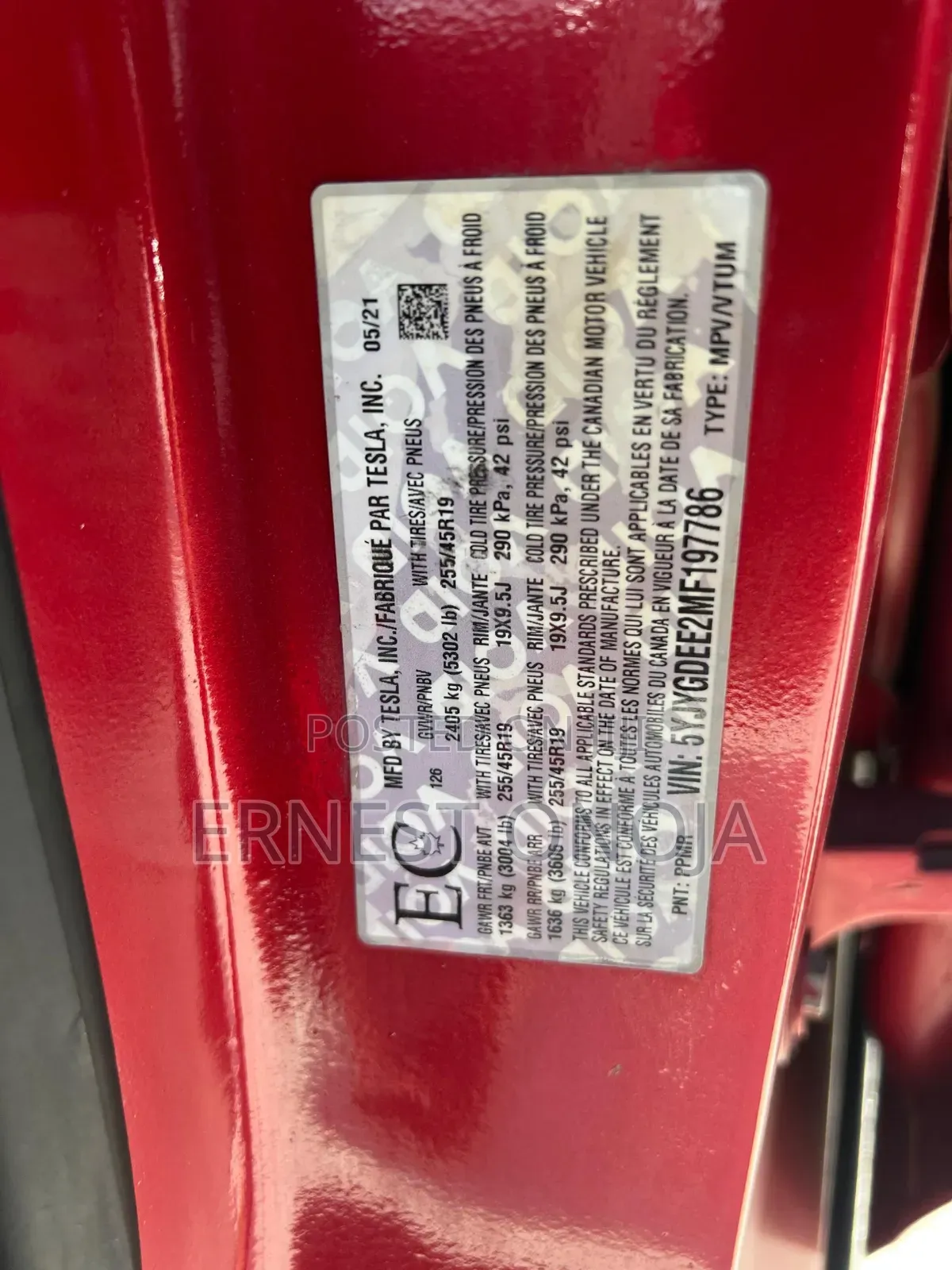 Tesla Model Y 2021 Red