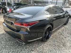 Lexus LS 600h AWD 2017 Black