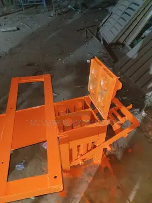Lego Manuel Machine for Laterite’S