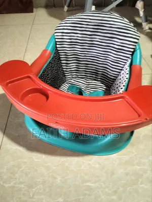 Infantino Booster Seater