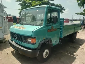 709 Pickup Truck 6 Tyres (Foreign Used)