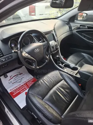 Hyundai Sonata Limited 2.0T Sedan (2.0L 4cyl 6A) 2012 Blue
