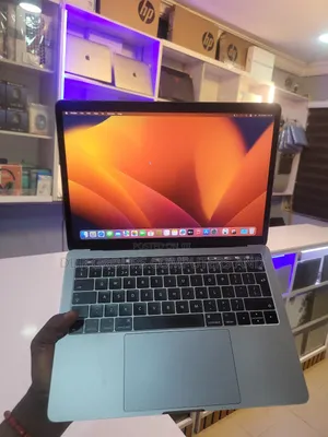 Laptop Apple MacBook Pro 2017 8GB Intel Core i5 SSD 256GB