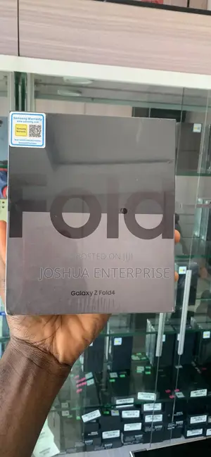 New Samsung Galaxy Z Fold4 256 GB Green