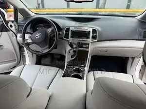 Toyota Venza 2011 White