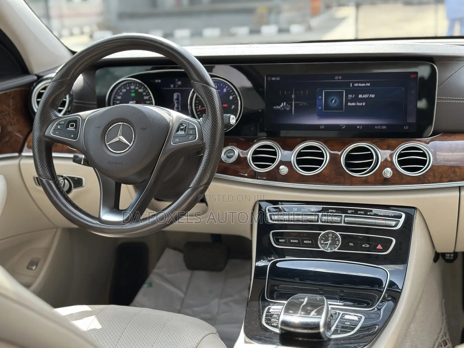 Mercedes-Benz E300 2018 Blue