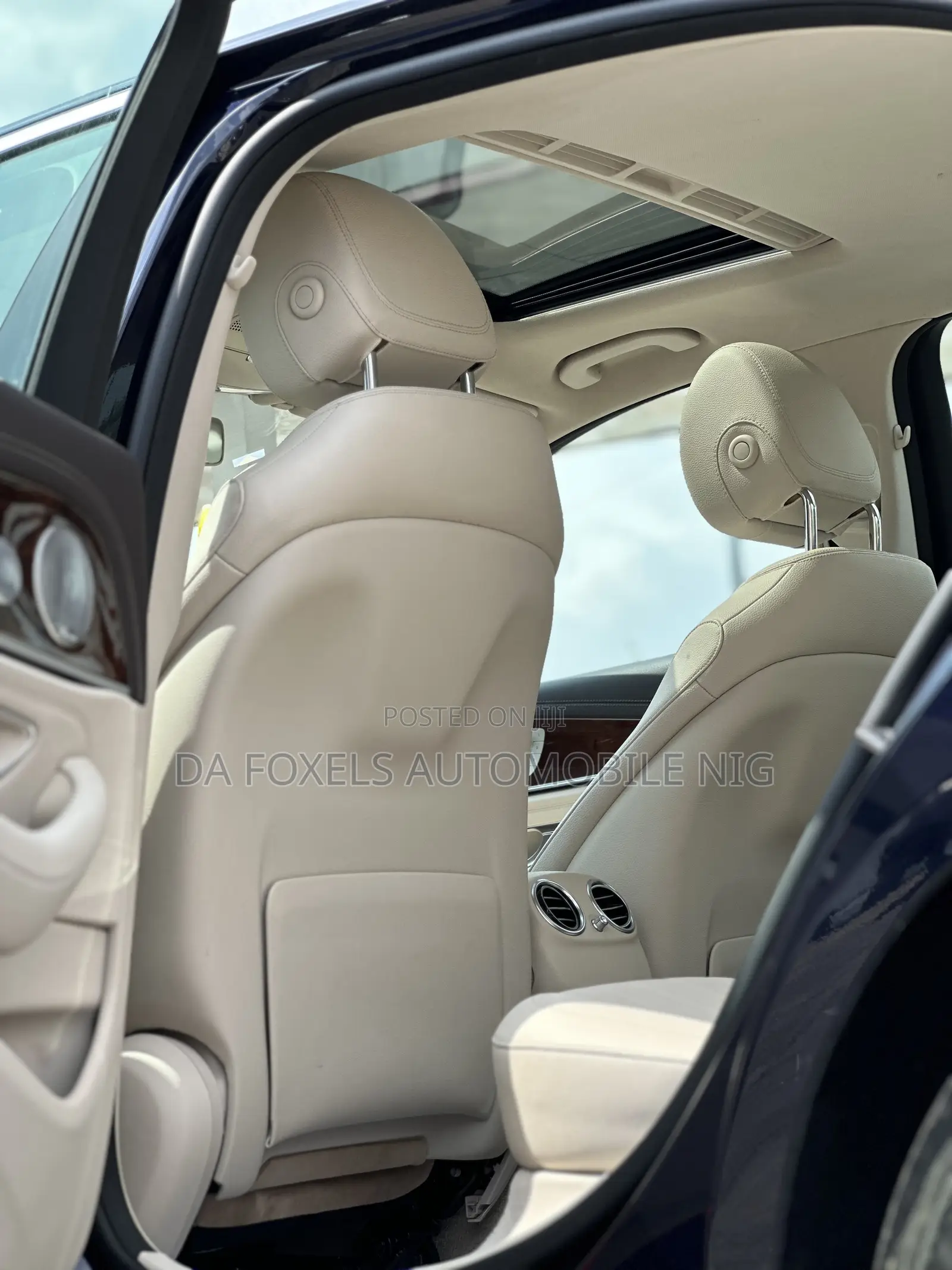 Mercedes-Benz E300 2018 Blue