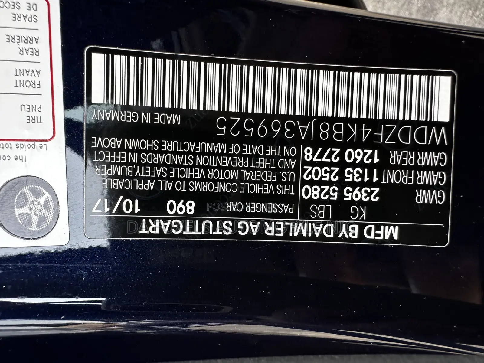 Mercedes-Benz E300 2018 Blue