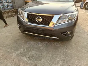 Nissan Pathfinder SL 4dr SUV (3.5L 6cyl CVT) 2014 Gray
