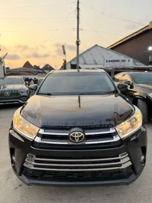 Toyota Highlander 2016 Black