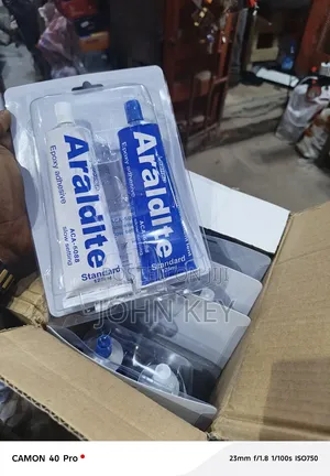 Araldite Super Glue