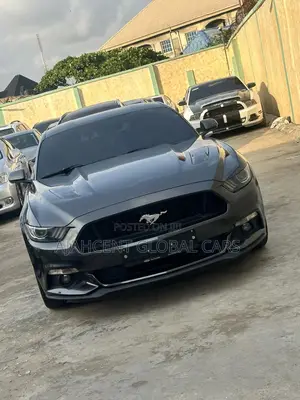 Ford Mustang GT Premium Fastback 2017 Gray