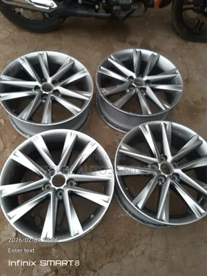 Original Oem Lexus 350, 2015 19inch Rim Pencil Color.