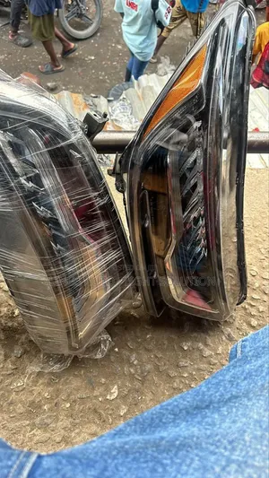 Head Lights 2018/2022 Honda CRV Touring