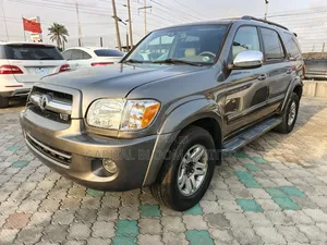 Toyota Sequoia Limited 4dr SUV 4WD (4.7L 8cyl 5A) 2007 Gray