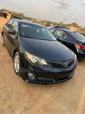 Toyota Camry 2014 Blue