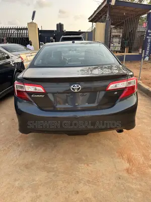 Toyota Camry 2014 Blue