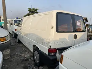 Volkswagen Transporter 2004 White