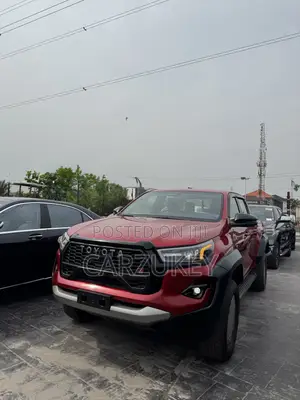 New Toyota Hilux 2024 Red