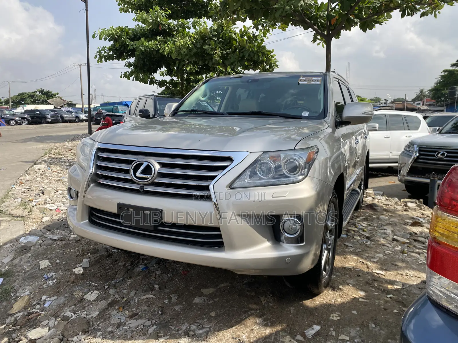 Lexus LX 570 AWD 2015 Gold